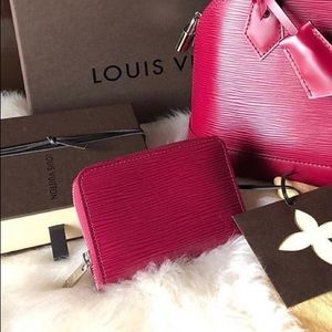 Louise Vuitton EPI small wallet